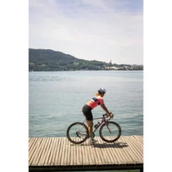 CamelBak 21oz Podium Chill Insulated Squeeze Water Bottle - White/Black -WATER BOTTLES Sales unnamed file 3446