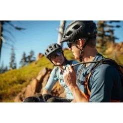 HydraPak Velocity 1.5L Lightweight Reversible Hydration Bladder - Malibu -WATER BOTTLES Sales unnamed file 5291